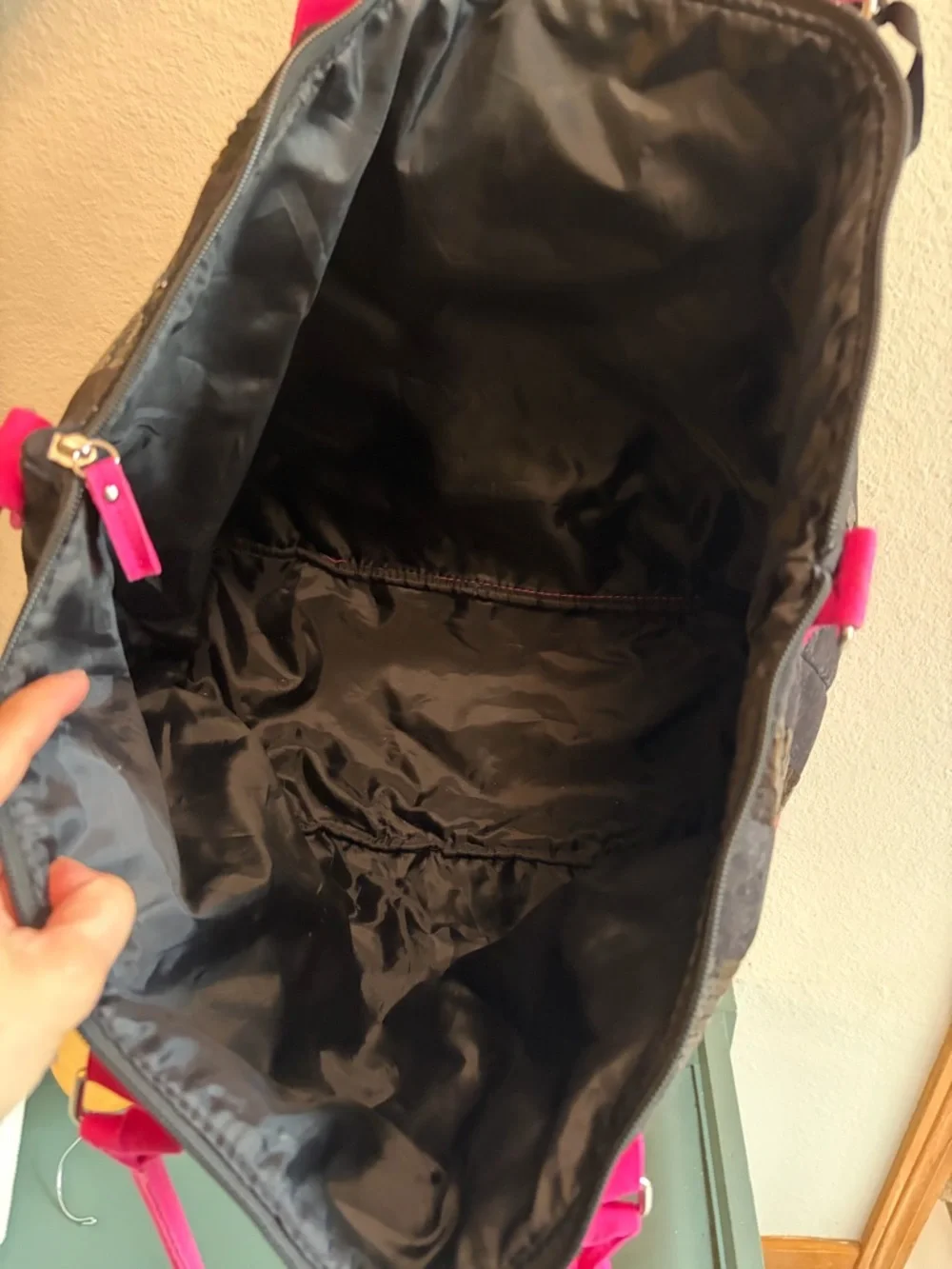 Victoria's Secret Black & Pink Sequin Weekender - Picture 6 of 6